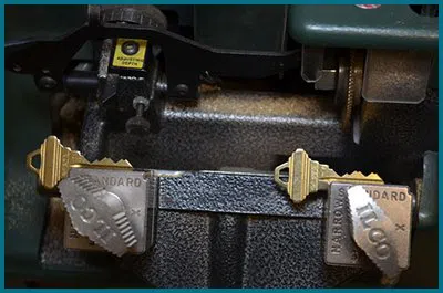 Father Son Locksmith Shop Peabody, MA 978-296-4150 Father Son Locksmith Shop Peabody, MA 978-296-4150 - 65-14