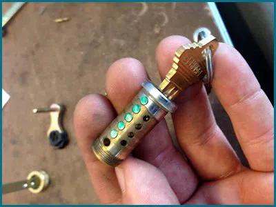 Father Son Locksmith Shop Peabody, MA 978-296-4150 Father Son Locksmith Shop Peabody, MA 978-296-4150 - 65-9